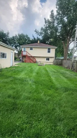 420 Robinhood Drive Aurora IL 60505
