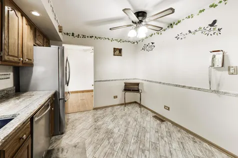 10532 South Sun Valley Court Palos Hills IL 60465