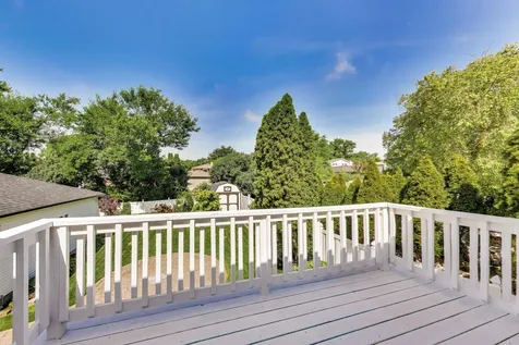 10532 South Sun Valley Court Palos Hills IL 60465
