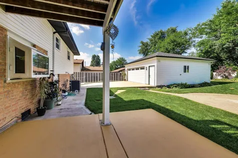 10532 South Sun Valley Court Palos Hills IL 60465