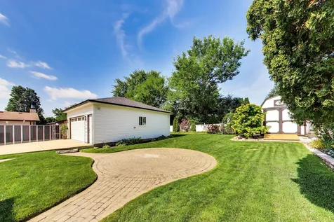 10532 South Sun Valley Court Palos Hills IL 60465