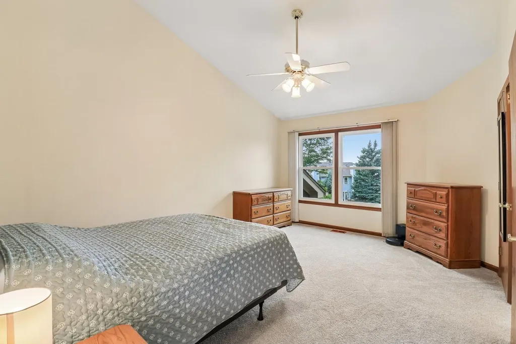 955 Heathrow Lane Naperville IL 60540