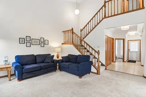 955 Heathrow Lane Naperville IL 60540