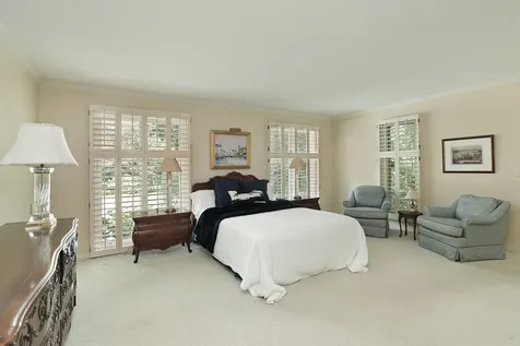 48 Indian Hill Road Winnetka IL 60093