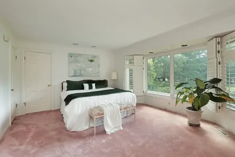 48 Indian Hill Road Winnetka IL 60093