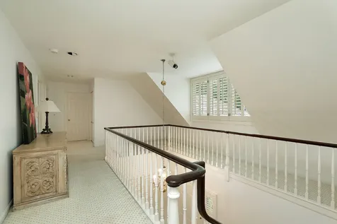 48 Indian Hill Road Winnetka IL 60093