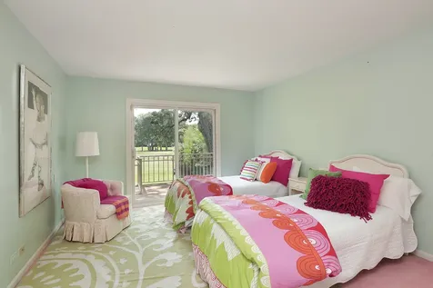 48 Indian Hill Road Winnetka IL 60093