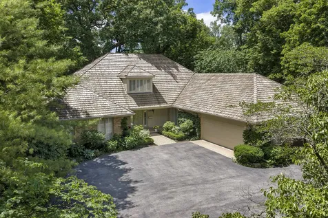 48 Indian Hill Road Winnetka IL 60093