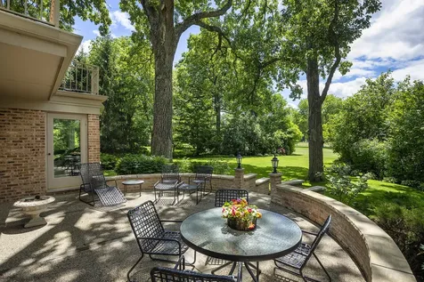 48 Indian Hill Road Winnetka IL 60093