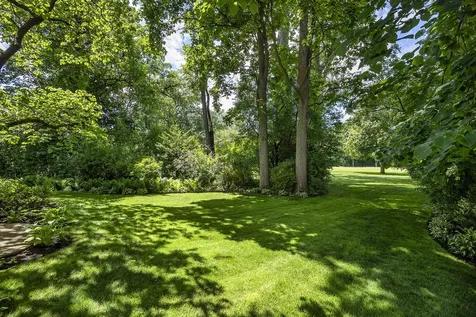 48 Indian Hill Road Winnetka IL 60093