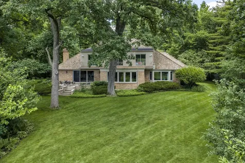 48 Indian Hill Road Winnetka IL 60093