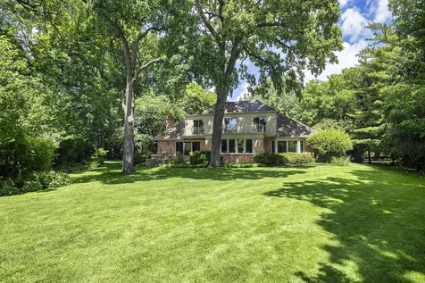 48 Indian Hill Road Winnetka IL 60093