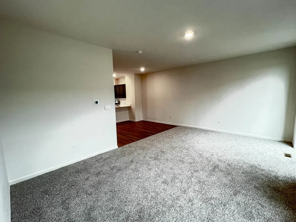 392 Summit Circle Lombard IL 60148