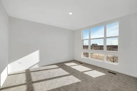 392 Summit Circle Lombard IL 60148