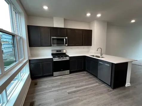392 Summit Circle Lombard IL 60148