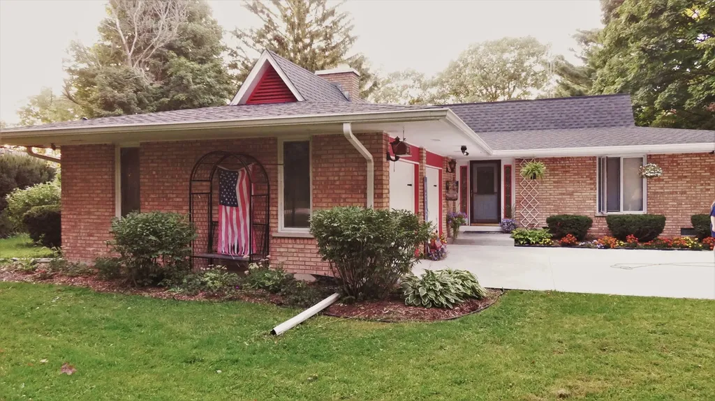 42W490 Kedeka Road Sugar Grove IL 60554
