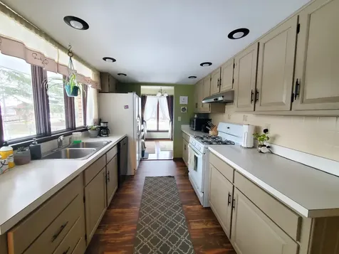 42W490 Kedeka Road Sugar Grove IL 60554