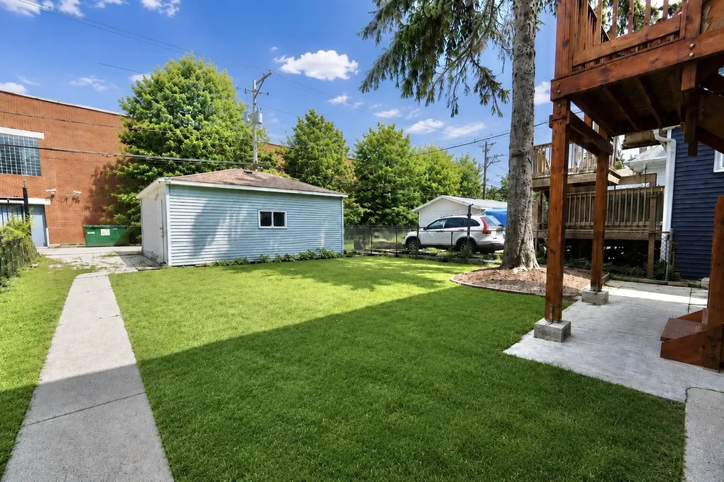 4717 North Keystone Avenue Chicago IL 60630