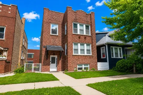 4717 North Keystone Avenue Chicago IL 60630