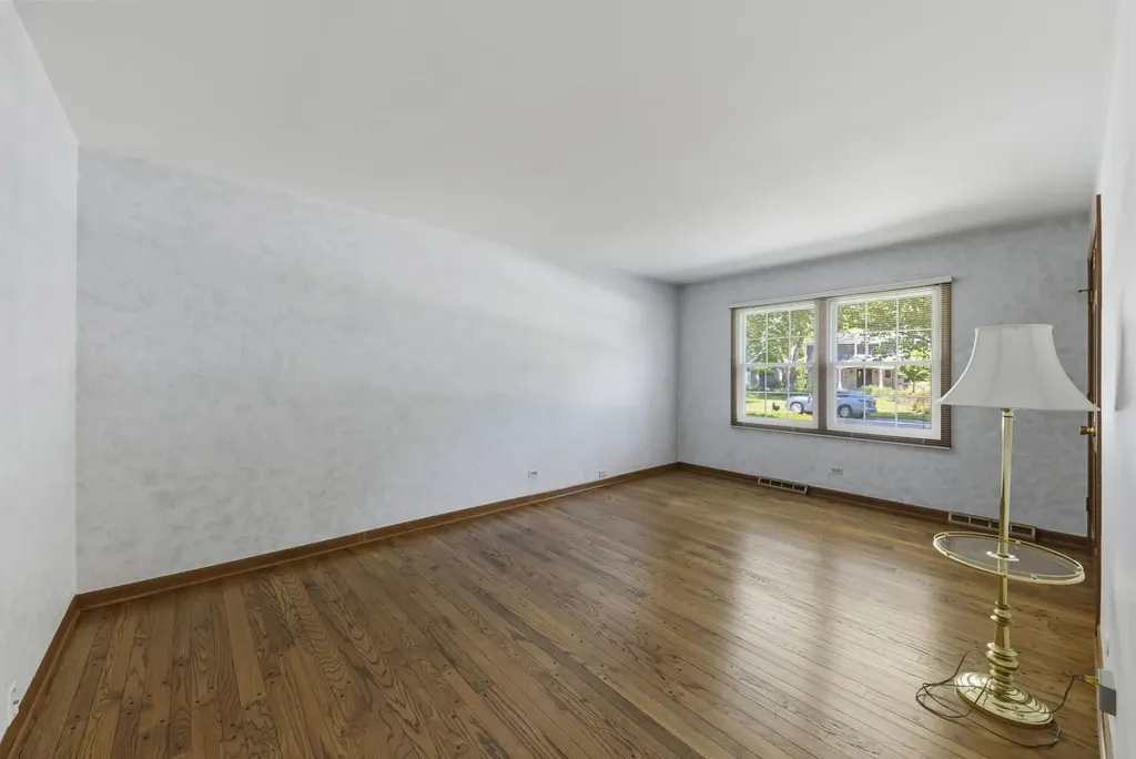 26W257 Blackhawk Drive Wheaton IL 60189