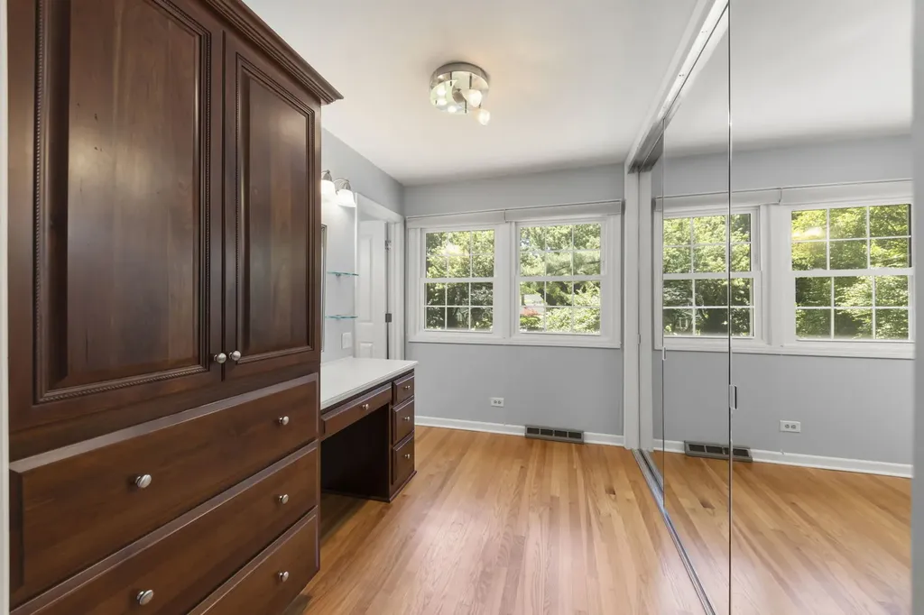 26W257 Blackhawk Drive Wheaton IL 60189