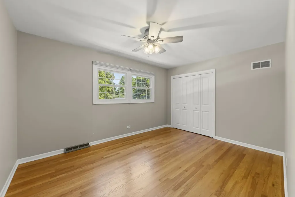 26W257 Blackhawk Drive Wheaton IL 60189