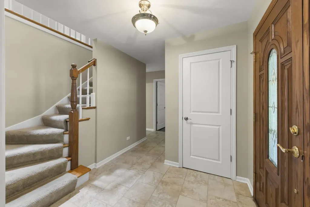 26W257 Blackhawk Drive Wheaton IL 60189