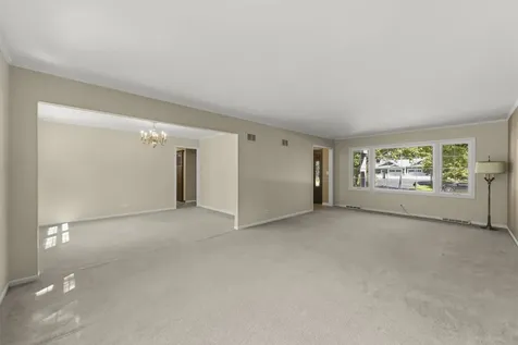 26W257 Blackhawk Drive Wheaton IL 60189