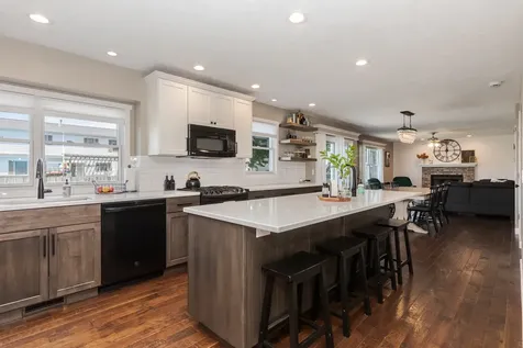 3122 Eagle Creek Drive Bloomington IL 61704