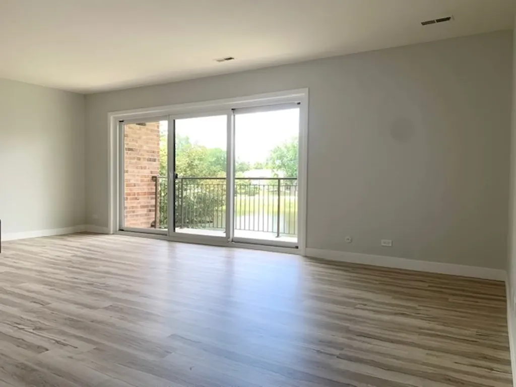 301 Lake Hinsdale Drive Willowbrook IL 60527