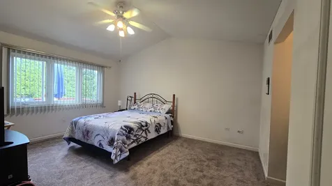 53 Odyssey Drive Tinley Park IL 60477