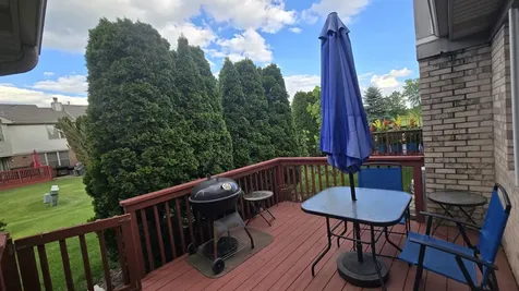 53 Odyssey Drive Tinley Park IL 60477