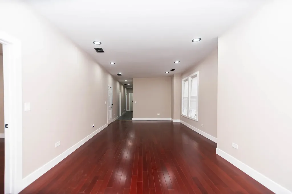 3902 West Fillmore Street Chicago IL 60624