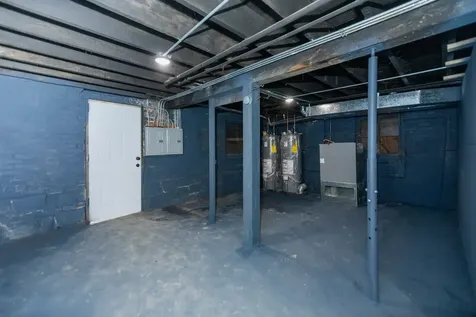 3902 West Fillmore Street Chicago IL 60624