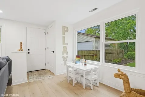 2272 Asbury Road Northbrook IL 60062