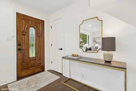 2272 Asbury Road Northbrook IL 60062