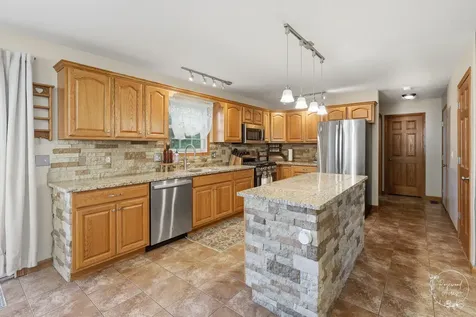529 Hollyberry Lane Bourbonnais IL 60914