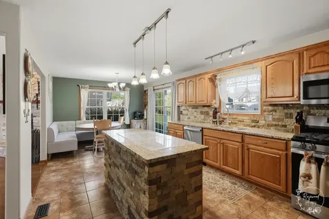 529 Hollyberry Lane Bourbonnais IL 60914