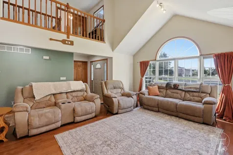 529 Hollyberry Lane Bourbonnais IL 60914