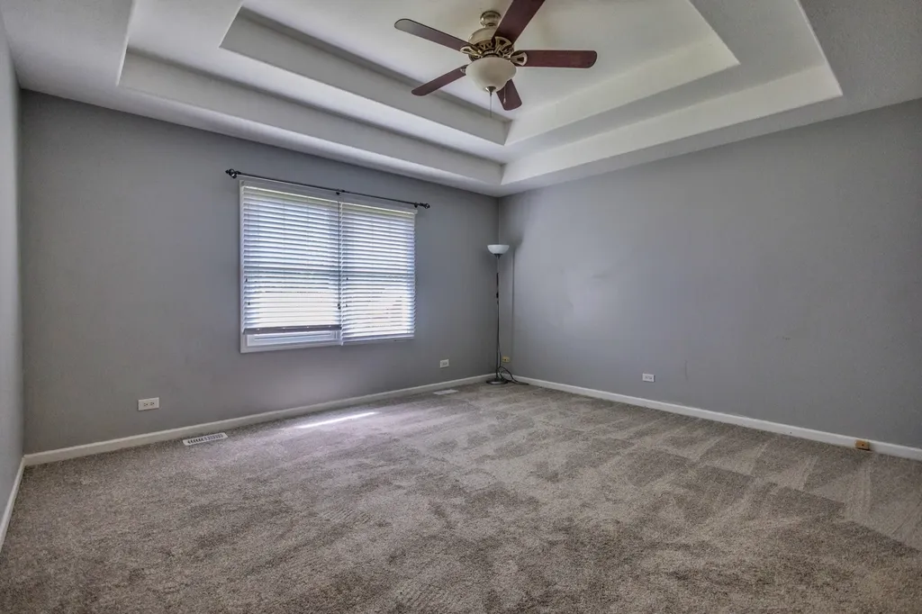 8 Steck Court Bolingbrook IL 60440