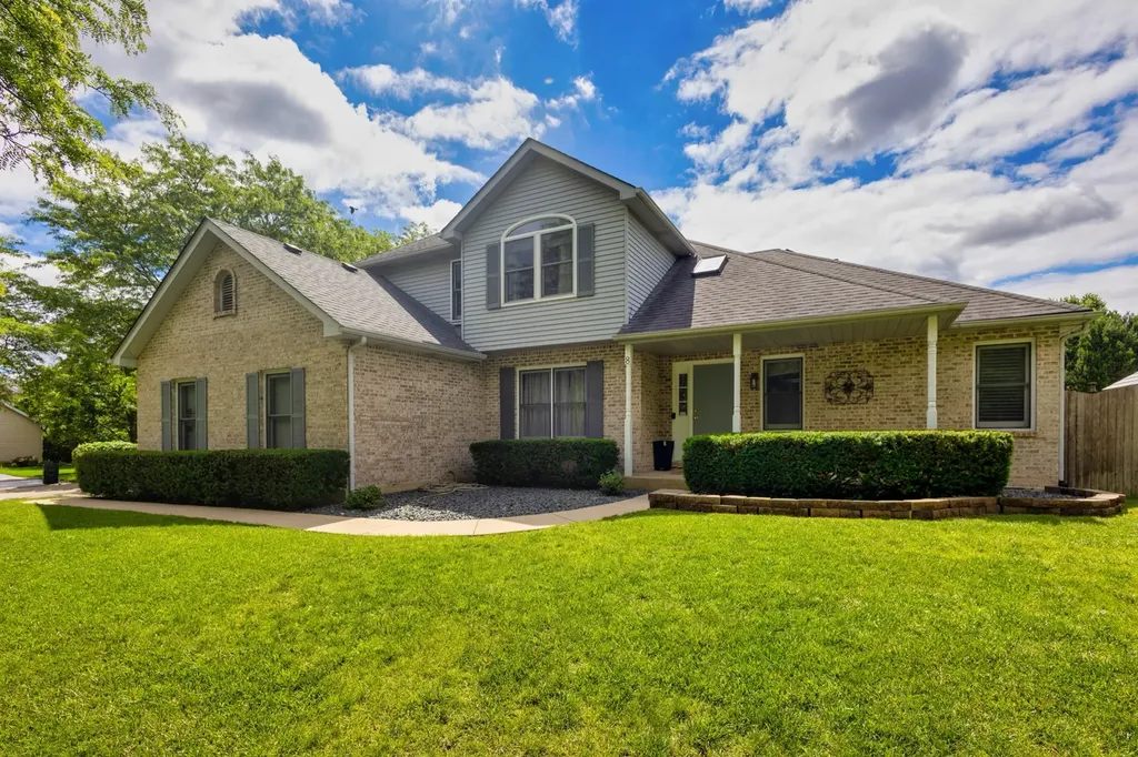 8 Steck Court Bolingbrook IL 60440