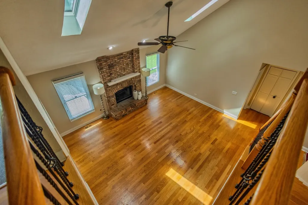 8 Steck Court Bolingbrook IL 60440