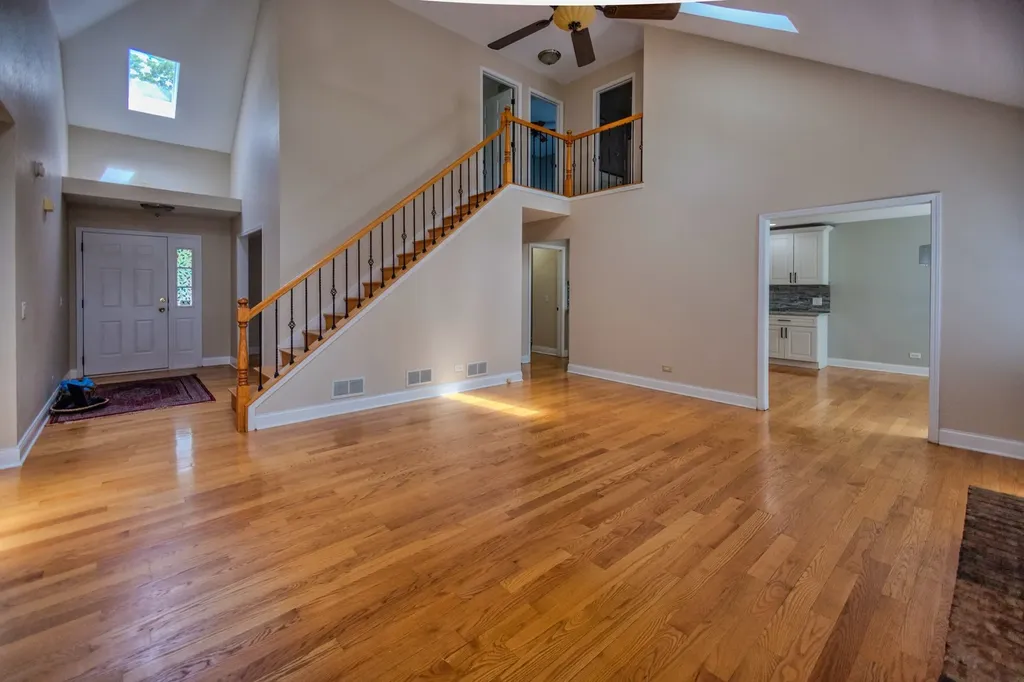 8 Steck Court Bolingbrook IL 60440