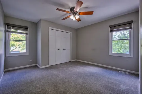 8 Steck Court Bolingbrook IL 60440