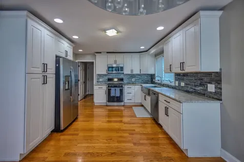 8 Steck Court Bolingbrook IL 60440