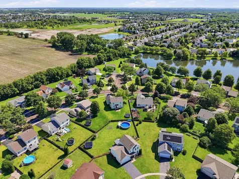 1316 Sherborn Court Minooka IL 60447