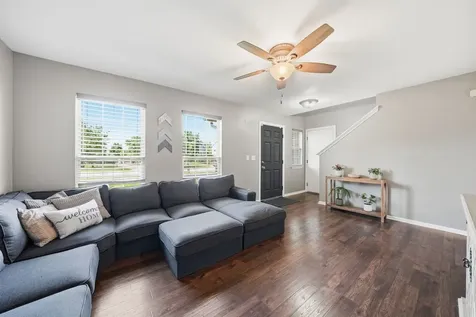 1316 Sherborn Court Minooka IL 60447
