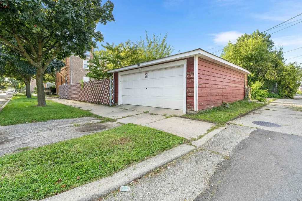 8459 South Marshfield Avenue Chicago IL 60620