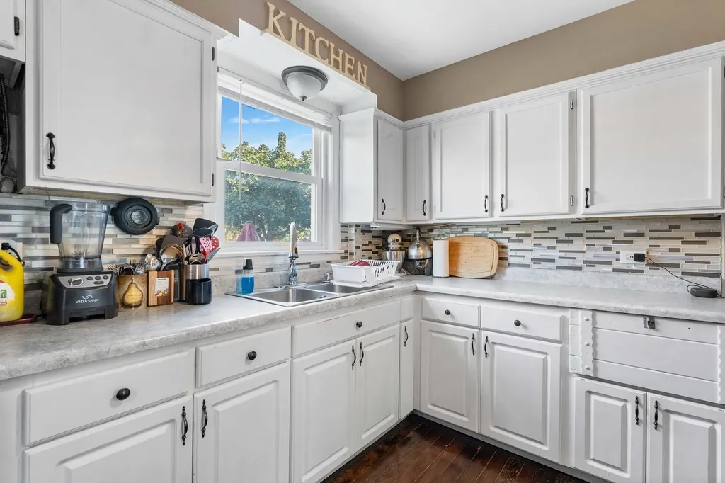 8459 South Marshfield Avenue Chicago IL 60620