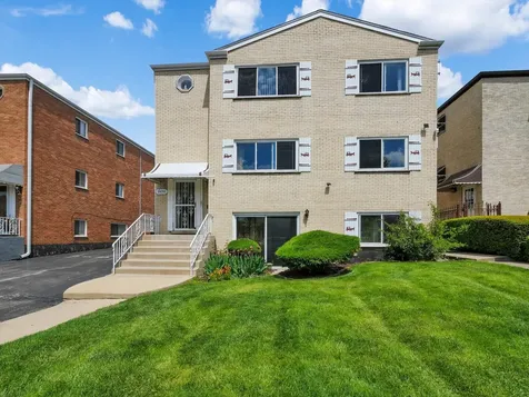 8430 West Oak Avenue Niles IL 60714